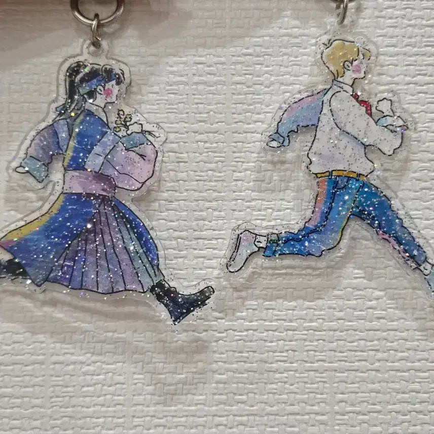[BUNJANG] EXO Baekhyun Boboimyeonsil Prince Woon (Love Me Right Version) Acrylic Keychain Set / 엑소 백현 키링 세트 보보경심려 왕은이, 럽미라잇 버전 비공굿