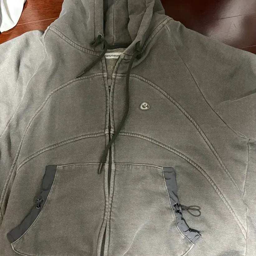 [BUNJANG] Koiseio Hooded Zip-Up / 코이세이오 후드집업