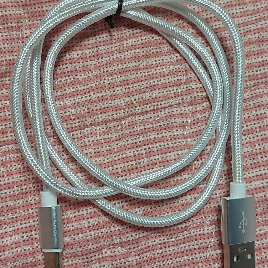 [BUNJANG] White USB-C Cable (1m) / 흰색 C타입 케이블 싸게 판매
