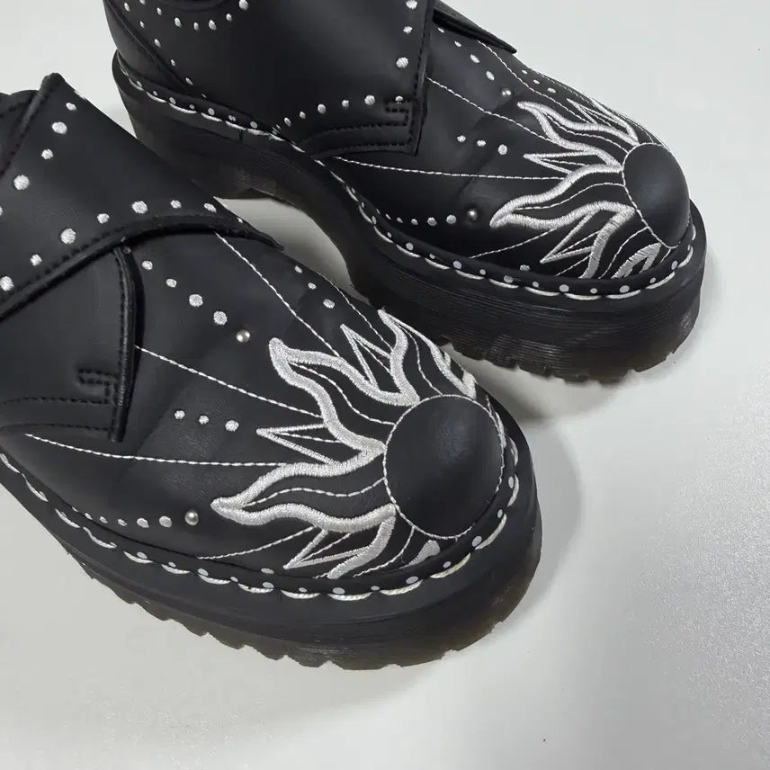 [BUNJANG] Dr. Martens Monk Quad Sole Shoes / 닥터마틴 몽크 쿼드 솔라