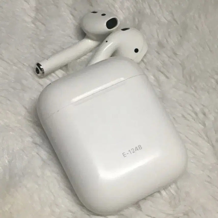 [BUNJANG] Apple AirPods 2nd Gen A-Grade / 애플 정품 에어팟 2세대 A급
