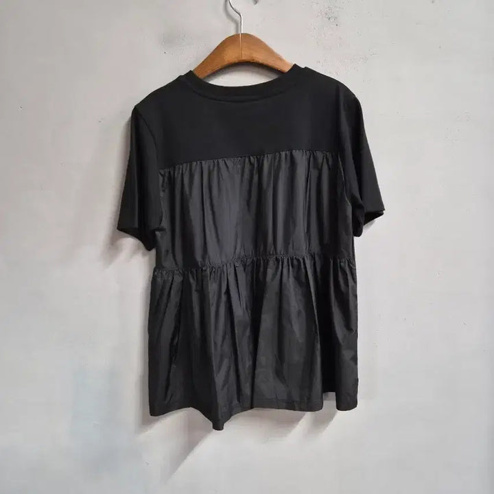 [BUNJANG] Jucy Woody Frill Short Sleeve T-Shirt Black / 쥬시꾸뛰 프릴 반팔티 블랙 free