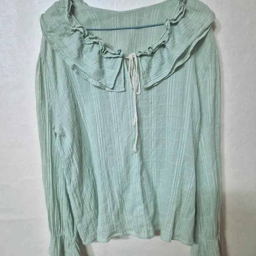 [BUNJANG] Openwearing Mint Blouse / 민트 오픈클로딩 블라우스