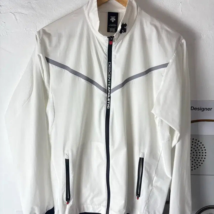 [BUNJANG] Descente Windbreaker Jacket / 데상트 바람막이