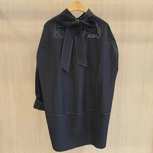 [BUNJANG] OZOC Ribbon Shirt Blouse Navy / 한섬 오즈세컨 리본 셔츠 블라우스