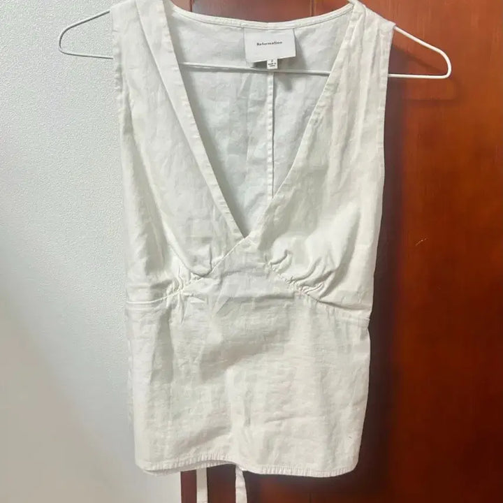 [BUNJANG] Reformation White Blouse / Reformation Top