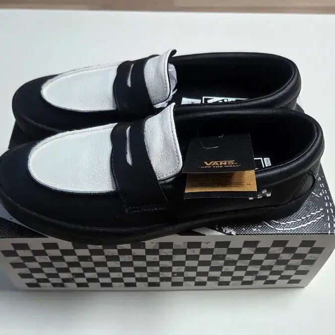 [BUNJANG] Vans Loafer Black/White US 8 / 반스 로퍼 검흰 260