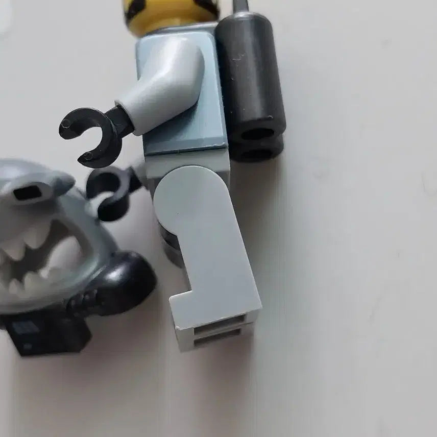 [BUNJANG] LEGO Minifigure Great White Shark / 레고 미니피규어 백상아리  피규어