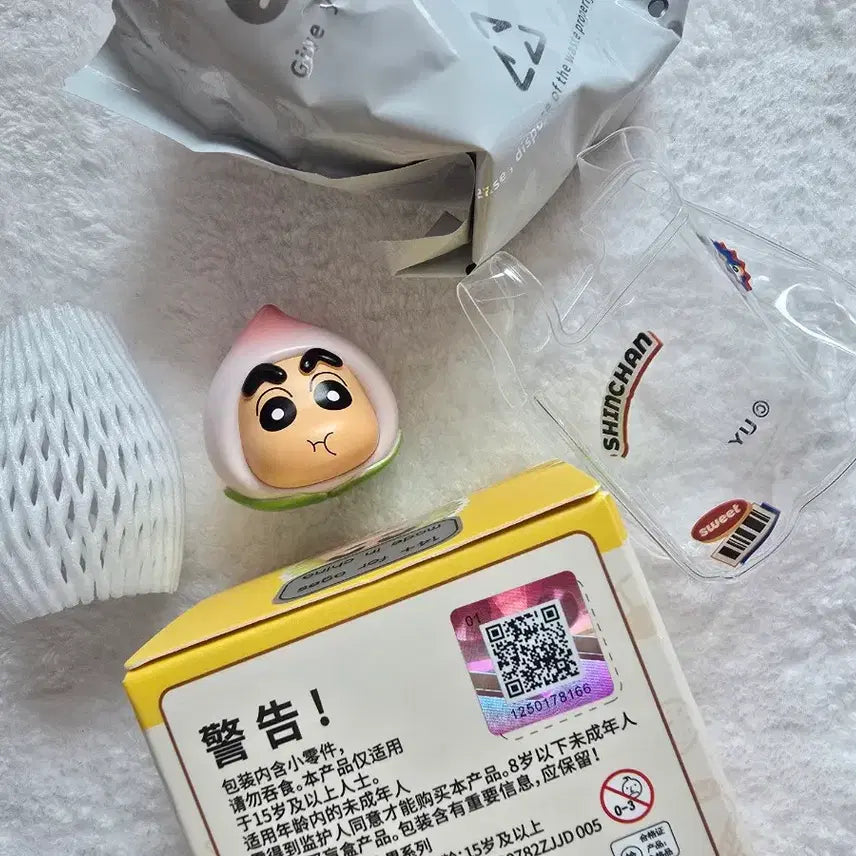 [BUNJANG] Crayon Shin-chan Lucky Fruit Peach Figure / 짱구 럭키 프루트 과일 피규어 (복숭아 짱구)