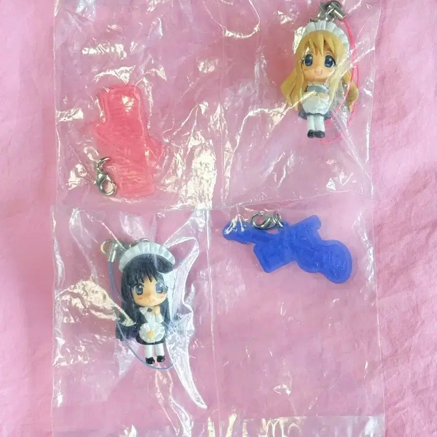 [BUNJANG] Lucky Star Mio Tsumugi Maid Keyring Strap Set (2ea) / [2set] 고전 케이온 미오 츠무기 메이드 키링 스트랩 럭키스타 쵸비츠