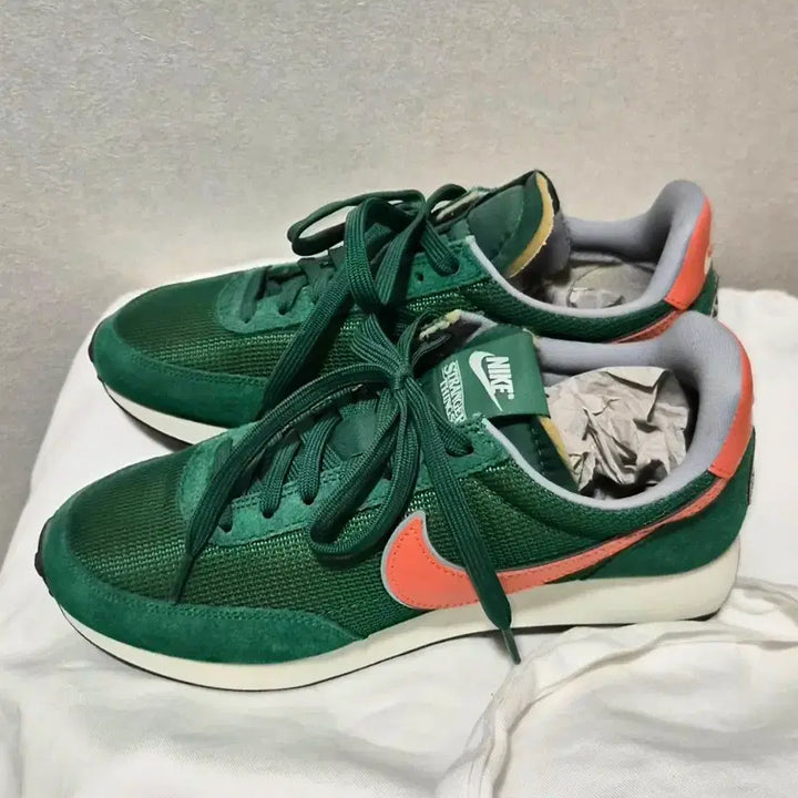 [BUNJANG] Nike x Stranger Things Tailwind 79 Hawkins Green / 나이키 x 기묘한 이야기 테일윈드 79 그린 호킨스