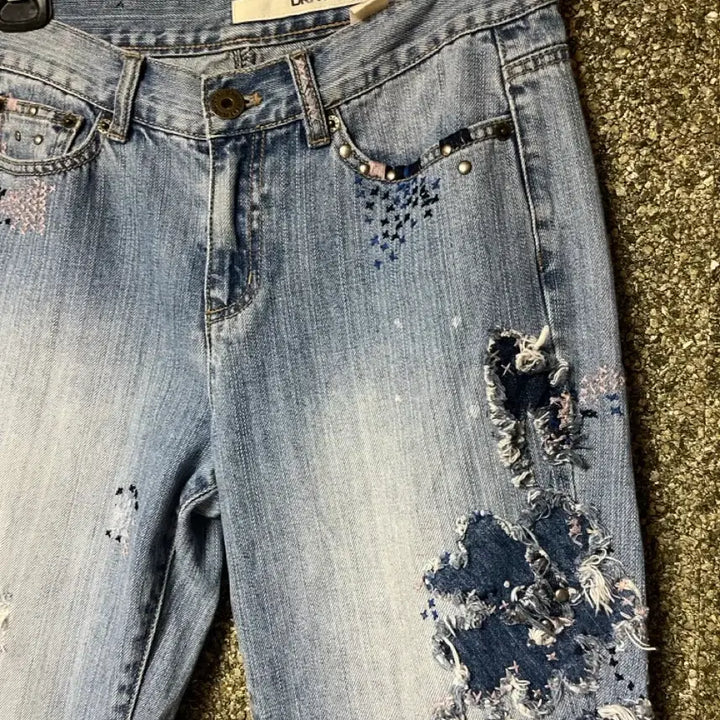 [BUNJANG] DKNY Jeans Vintage Patchwork Distressed Flare Denim Pants / DKNY JEANS 빈티지 패치워크 디스트레스드 플레어 데님 팬츠