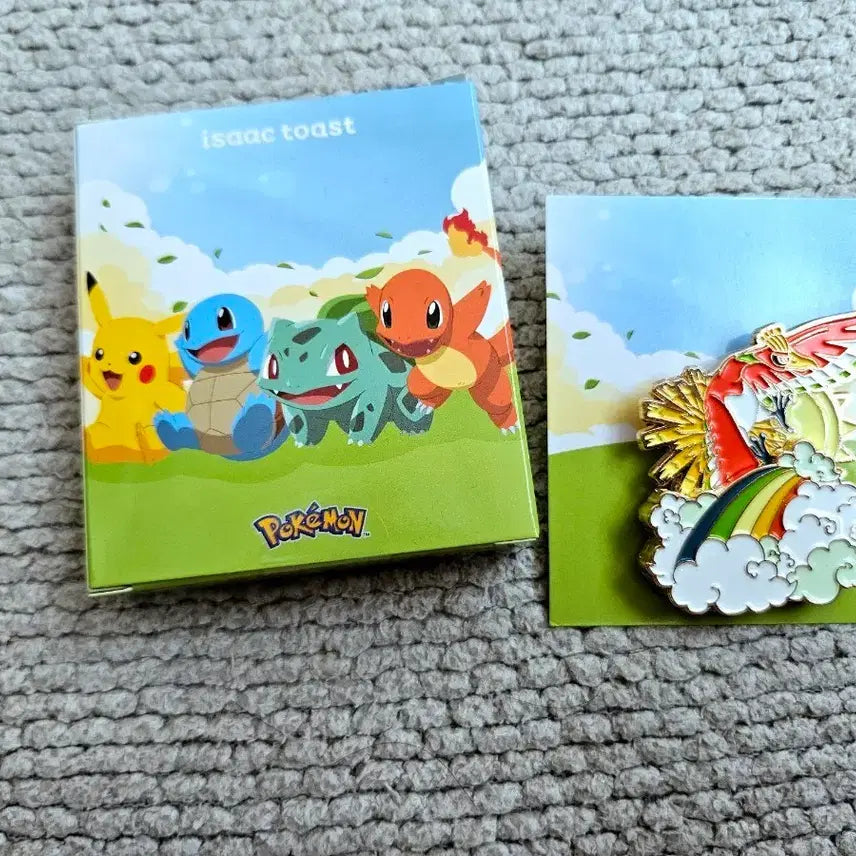 [BUNJANG] Pokémon Center Ho-Oh Badge / 포켓몬스터 이삭토스트 뱃지 칠색조
