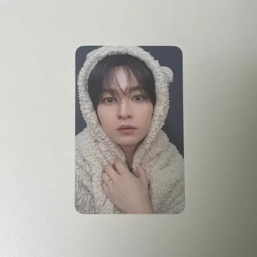 [BUNJANG] Stray Kids Lee Know Karma Fanshop Photocard / 스키즈 리노 카르마 팬즈샵 포카 양도 karma fansshop