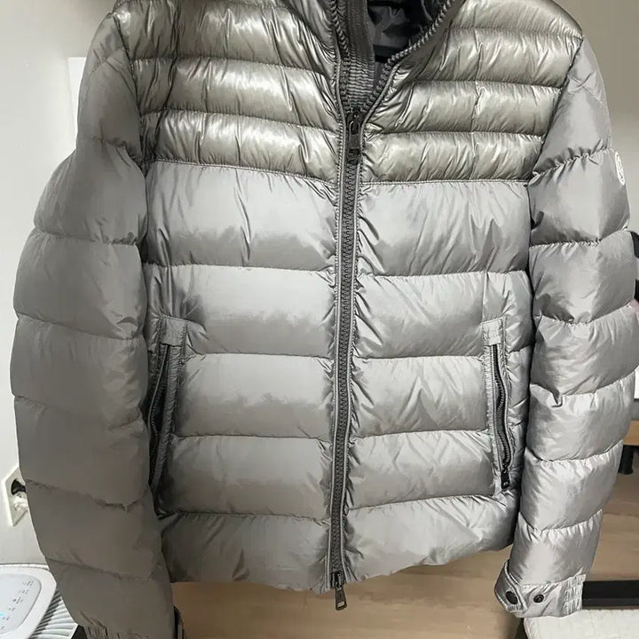 [BUNJANG] Moncler Padded Jacket Silver / 몽클레어 패딩