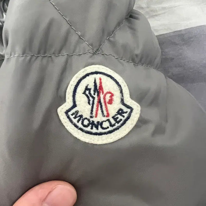 [BUNJANG] Moncler Padded Jacket Silver / 몽클레어 패딩