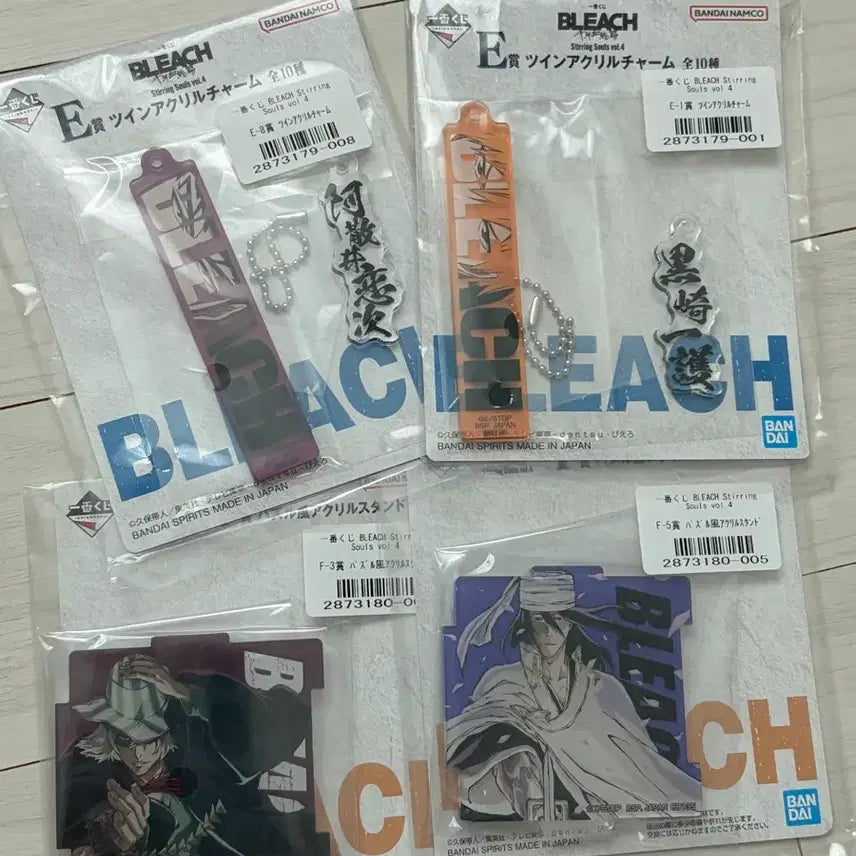 [BUNJANG] Bleach: Thousand-Year Blood War Ichiban Kuji Acrylic Stand &amp; Keychain Bundle (Sealed) / (일괄, 미개봉) 블리치 천년혈전 제일복권 아크릴 상품