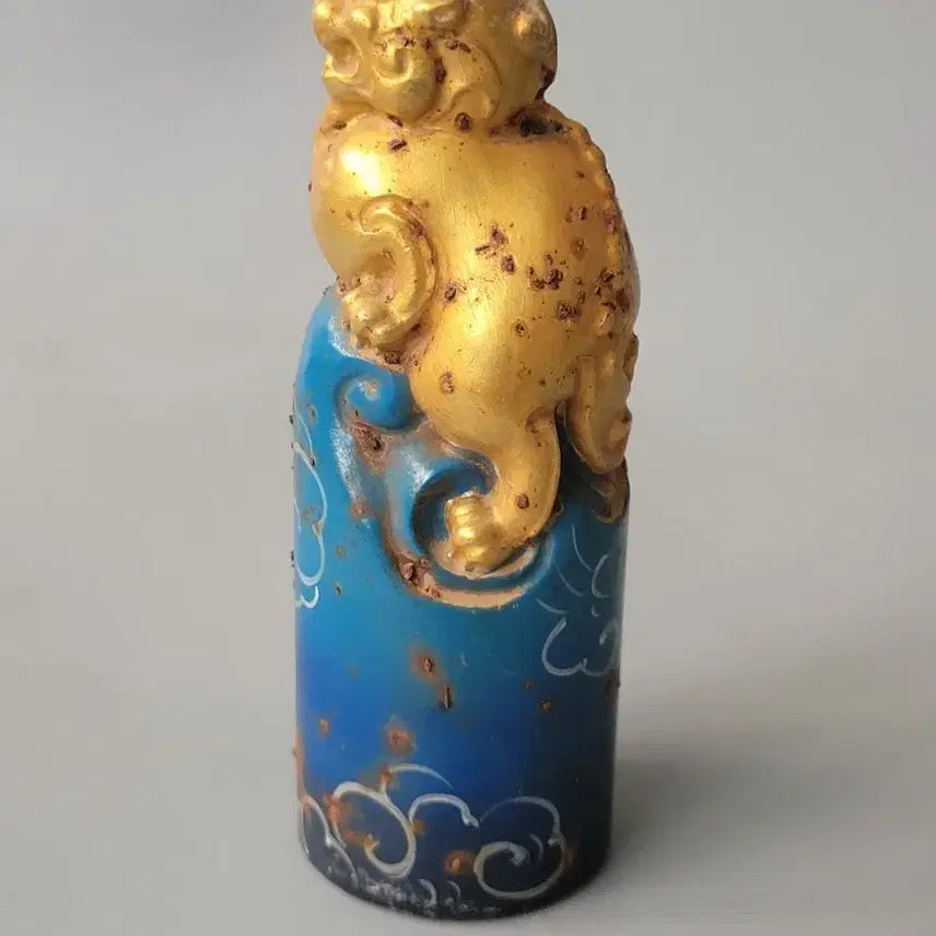 [SOLD OUT] 금색 사자 청화 운문 장신구