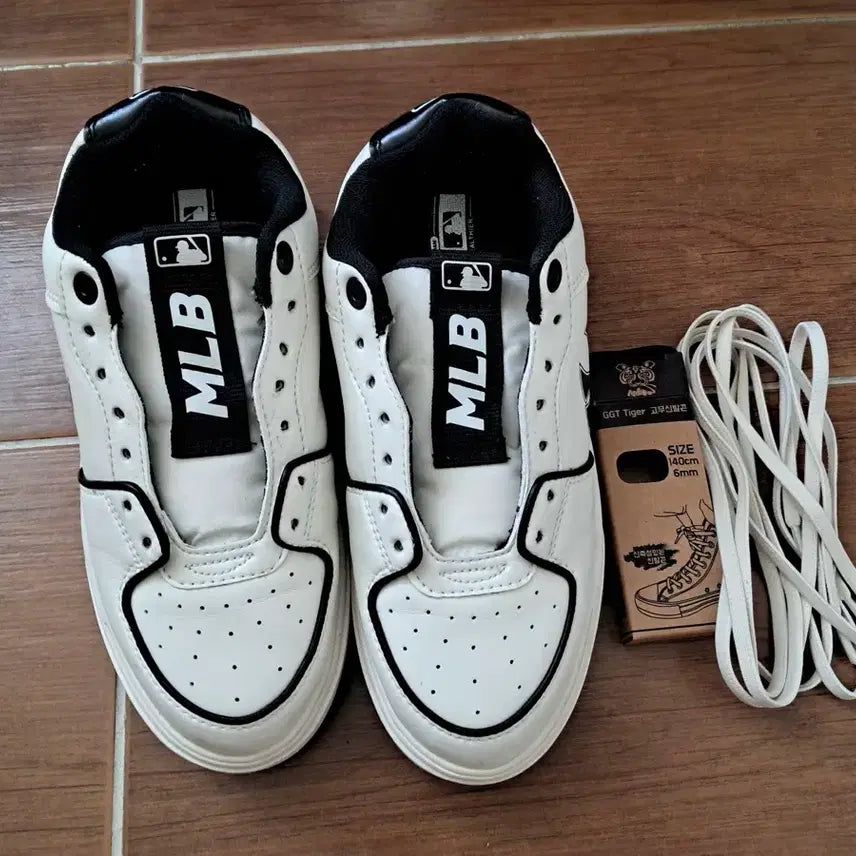 [BUNJANG] MLB Sneakers Athletic Shoes / MLB 스니커즈 운동화 240