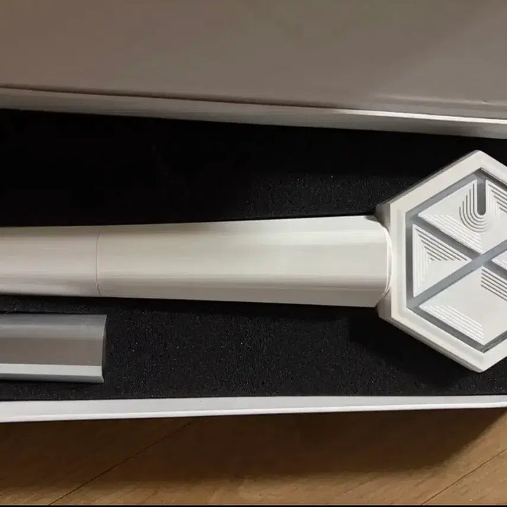 [BUNJANG] EXO Official Light Stick Ver. 1 (Guldibong) / EXO 응원봉 에리디봉 구리디봉