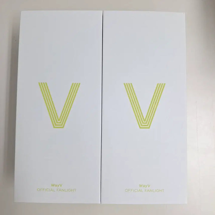 [SOLD OUT] [새상품] WAYV 공식 라이트스틱 응원봉 2EA / 무료배송
