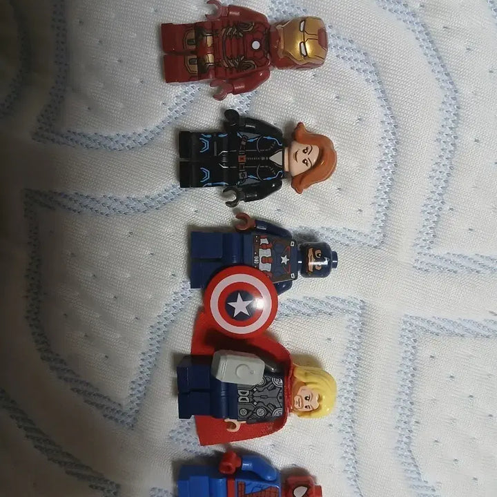 [BUNJANG] Lego Marvel Avengers Iron Man Captain America Thor Spider-Man Black Widow Figures Set / 레고 마블 어벤져스 피규어 아이언맨 캡틴아메리카 토르 스파이더맨 블랙위도