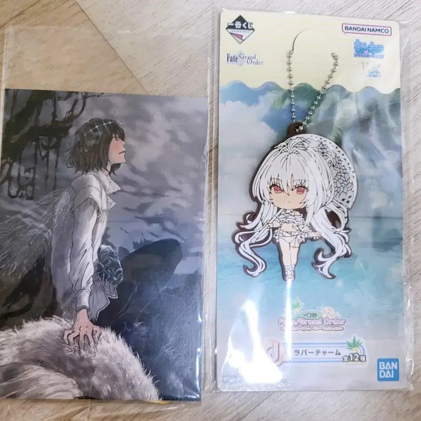 [BUNJANG] Fate/Grand Order Oberon Pre-Final Ascension Bonus Postcard &amp; Lady Avalon Keychain Set / 페그오 오베론 최종재림전 특전 엽서&amp;레이디아발론 키링 세트