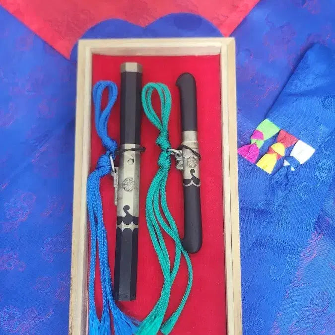 [BUNJANG] Master Artisan Park Yong-gi Silver Ceremonial Dagger Set / 국가무형문화재 도암 박용기 은장도 2점
