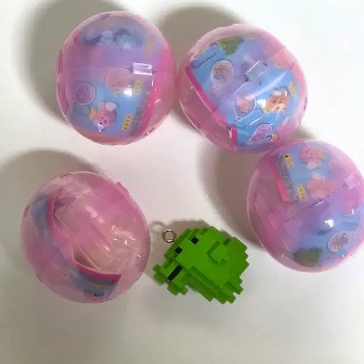 [BUNJANG] Tamagotchi Dot Gacha Pixel Keyring Figure Full Set / 다마고치 도트 가챠 풀셋 픽셀 키링 피규어