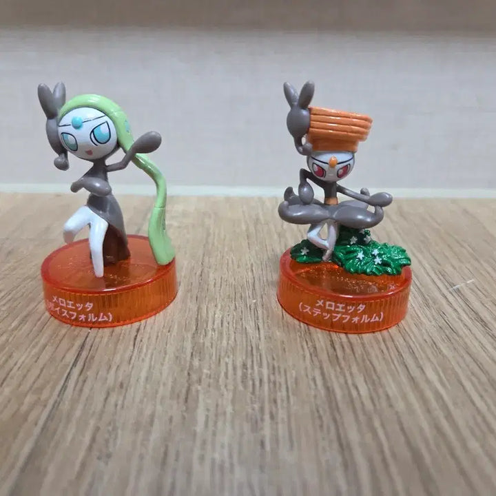 [BUNJANG] Pokemon Bottle Cap Figure Meloetta (Set of 2) / 포켓몬 보틀캡 피규어 메로엣타 2종
