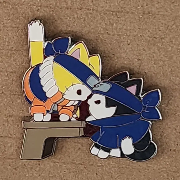 [BUNJANG] Naruto Nya-ru-to Metal Pin Badge - Naruto &amp; Sasuke / (나루토) 냐루토 금속뱃지 / 나루토&amp;사스케