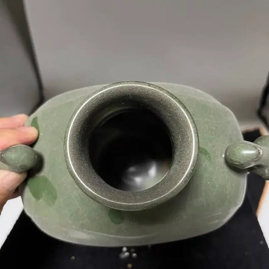 [BUNJANG] Authentic Ming Dynasty Celadon Porcelain Vase / 진품  명나라 중후기 녹유 용천요(운송시간13일)