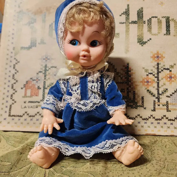 [BUNJANG] Antique Taiwanese Export Doll / 옛날 인형 미국수출 타이완 앉은키21cm 높이26cm