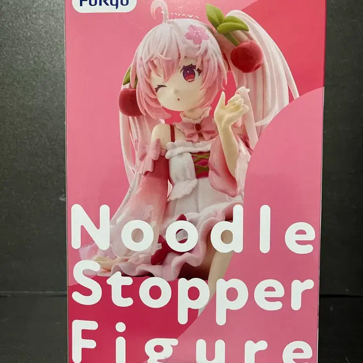 [BUNJANG] Hatsune Miku Cherry Blossom Miku Noodle Stopper Figure (Sealed) / 미개봉 하츠네미쿠 피규어 미쿠 누들스토퍼 벚꽃미쿠
