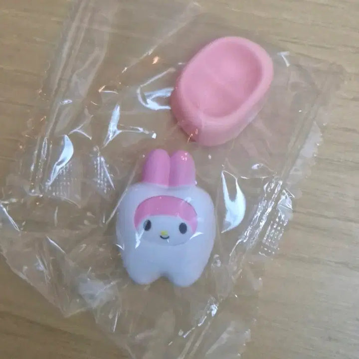 [BUNJANG] Sanrio My Melody Tooth Gacha / 산리오 다같이 치아 이빨 가챠 마이멜로디 마멜