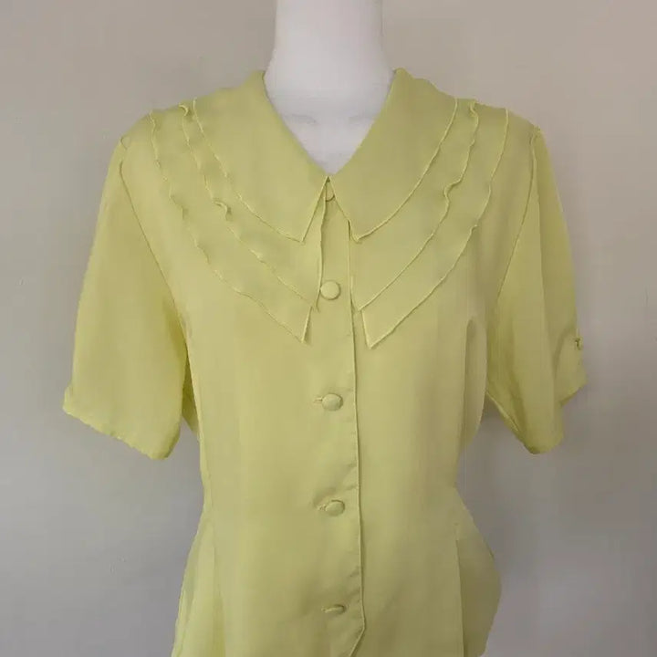 [BUNJANG] Mint Frill Collar Short Sleeve Blouse / 연두 프릴 카라 반팔 블라우스