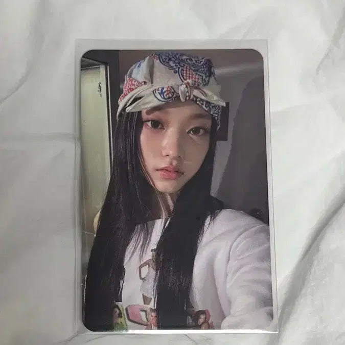 [BUNJANG] NewJeans Haerin Supernatural Studio Photocard / 뉴진스 해린 슈퍼네츄럴 공방 포카 포토카드