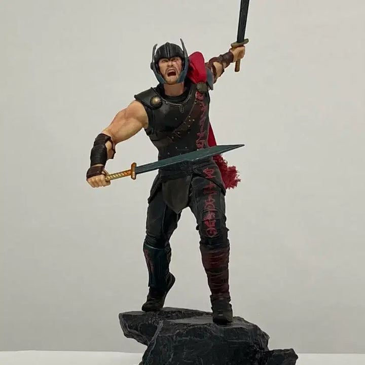 [BUNJANG] Iron Studios Marvel Thor Ragnarok Version Figure / 아이언스튜디오 마블 토르 피규어 판매합니다.