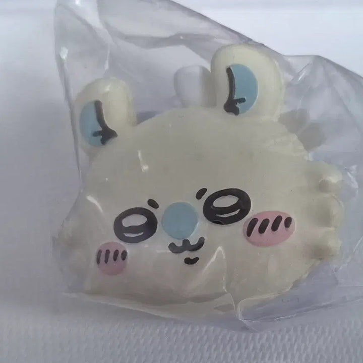 [BUNJANG] Chiikawa Momonga Macaron Charm / 치이카와 마카롱 모몽가