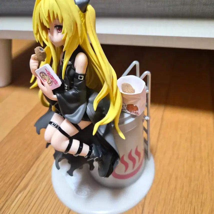 [BUNJANG] To Love Ru Darkness Yami Figure / 투 러브 트러블 금빛어둠 야미