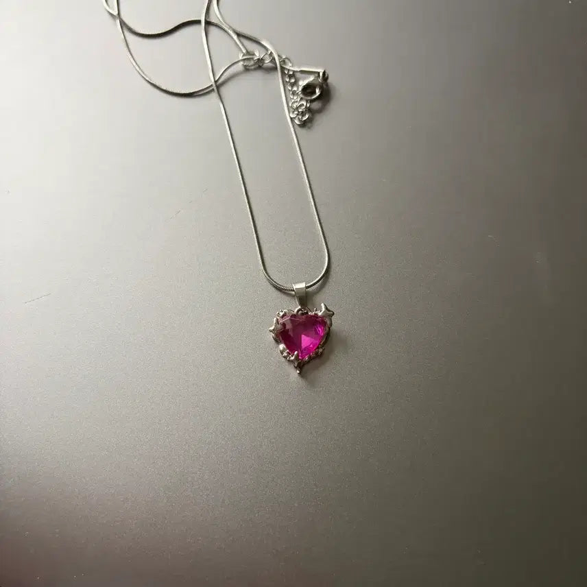 [BUNJANG] Kitsch Heart Ruby Necklace / 키치한 하트 실버 루비 목걸이