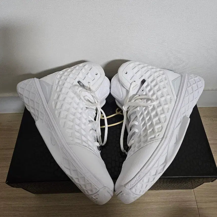 [BUNJANG] Nike Kobe 3 Protro Halo (US 9.5) / [275] 나이키 코비3 프로트로 헤일로