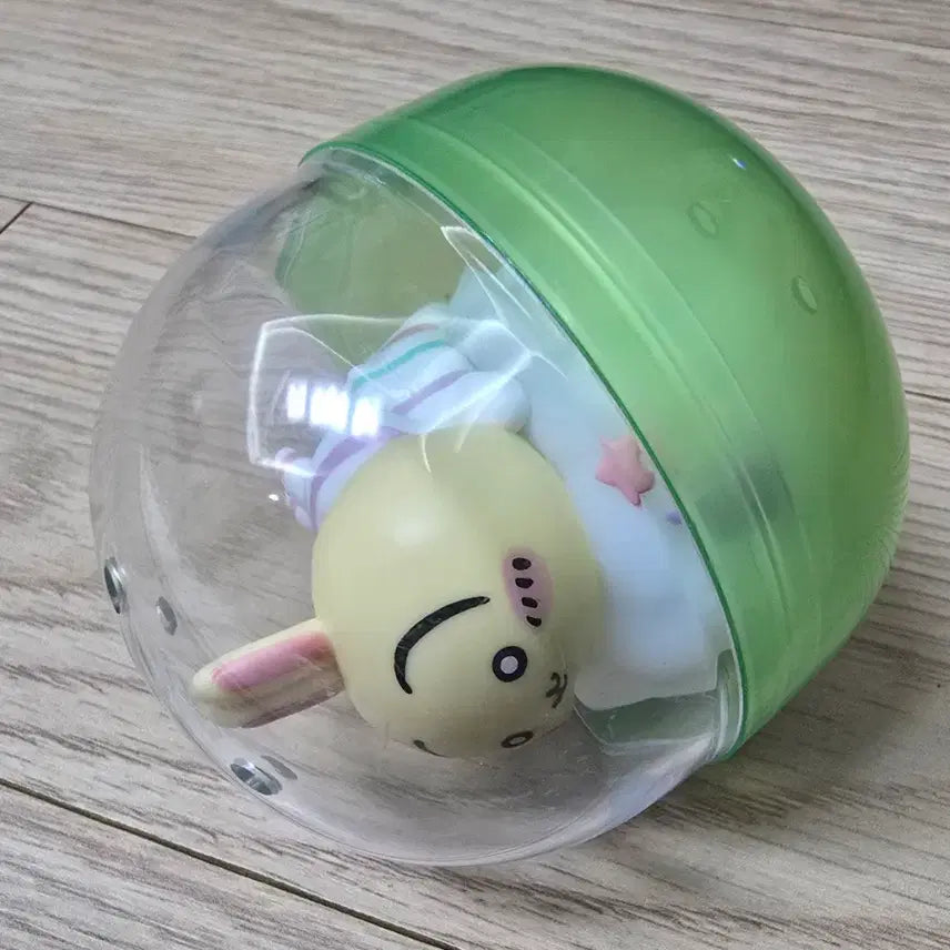 [BUNJANG] Chiikawa Usagi Figure on Cloud / 치이카와 가챠 구름위 우사기 피규어
