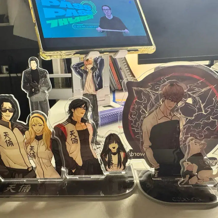 [BUNJANG] Lookism Acrylic Standee - Cheonnyang Godok / 외모지상주의 아크릴 스탠드 팝니다