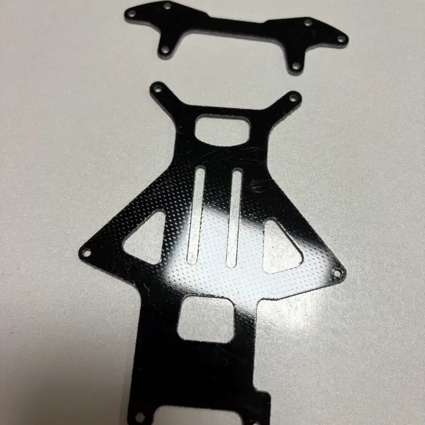 [BUNJANG] Tamiya Mini 4WD Carbon Chassis Plates (2 pcs) / 타미야 미니카 vs 카본 frp 언더커버 샤시 플레이트 2개 젠퀴시 부품