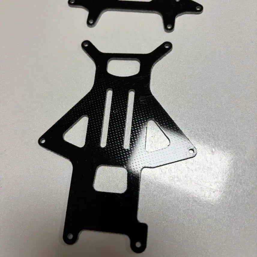 [BUNJANG] Tamiya Mini 4WD Carbon Chassis Plates (2 pcs) / 타미야 미니카 vs 카본 frp 언더커버 샤시 플레이트 2개 젠퀴시 부품