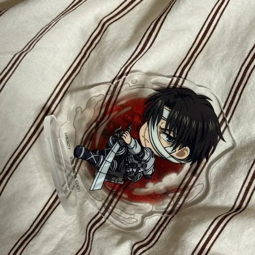 [BUNJANG] Attack on Titan Levi Ackerman Kuji Acrylic Stand / 진격의거인 리바이 아커만 쿠지 아크릴