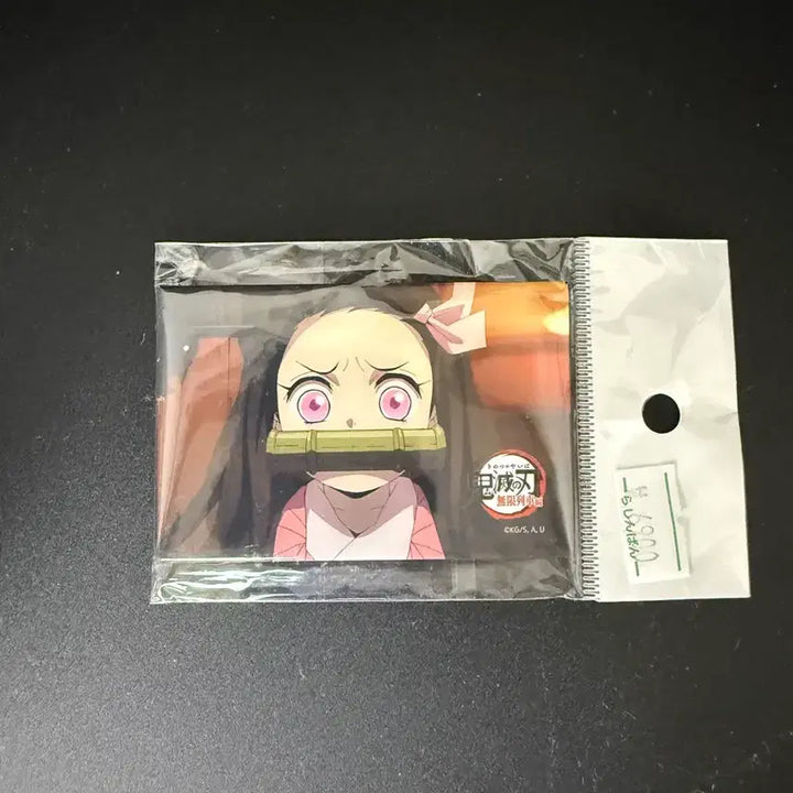 [BUNJANG] Demon Slayer Nezuko Square Pin Badge / 귀멸의 칼날 네즈코 사각핀뱃지