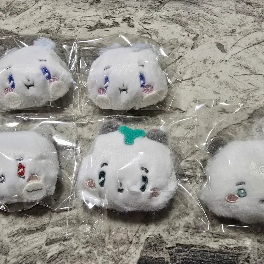 [BUNJANG] PLAVE Baby Badge Set / 플레이브 베이비 뱃지 5개