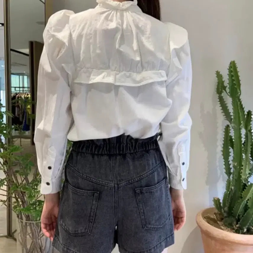 [SOLD OUT] 이자벨마랑 화이트 러플 블라우스